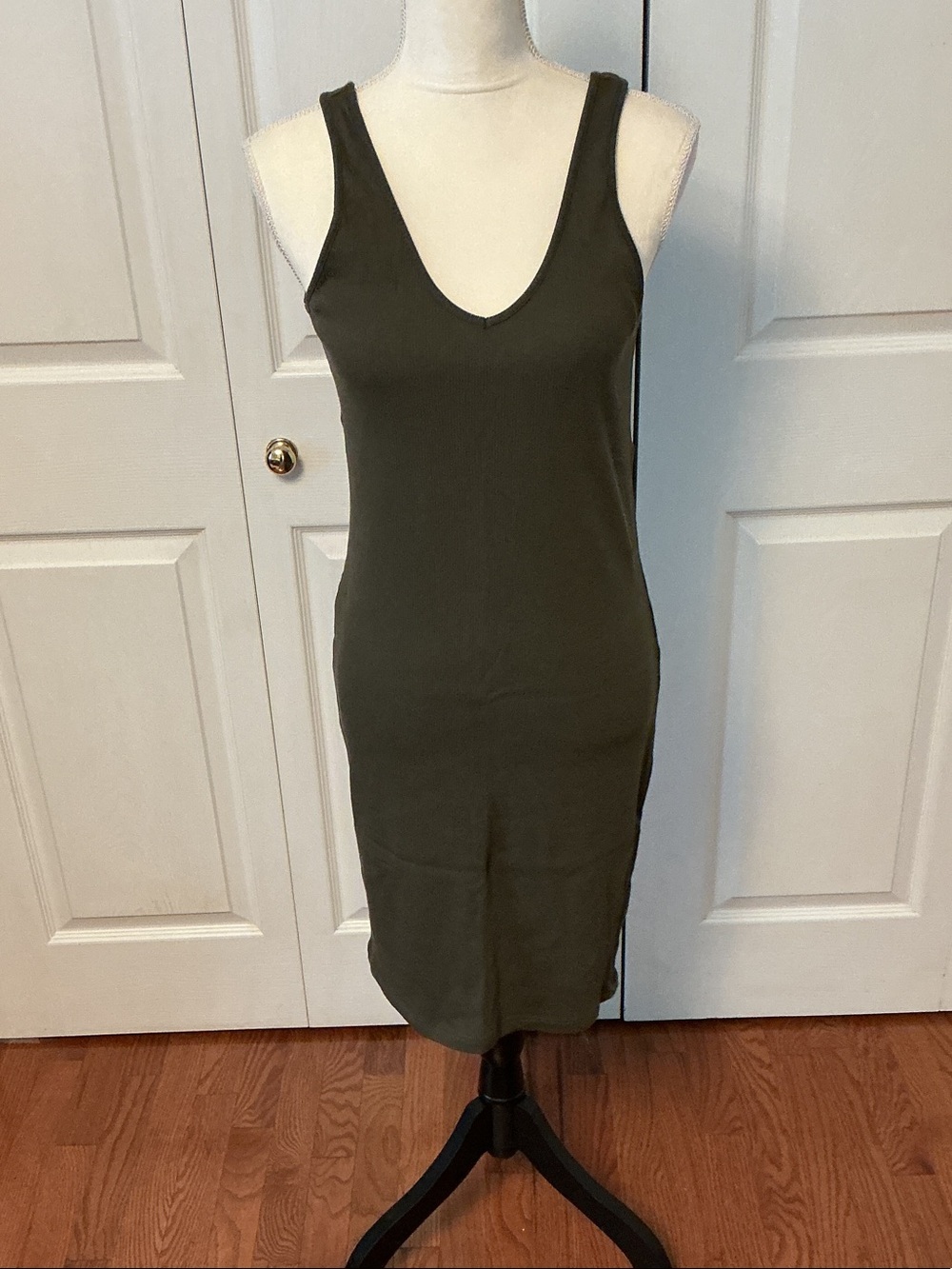 H&M Olive Green Sleeveless Midi Bodycon Dress